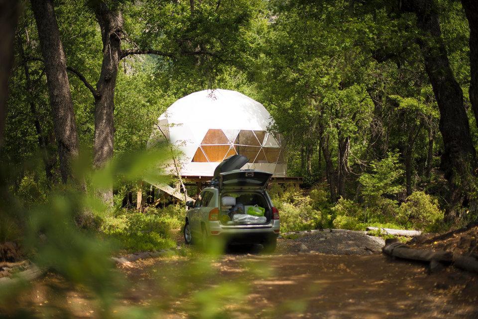 فندق لاس ترانكاسفي  Glamping Domos Treepod المظهر الخارجي الصورة